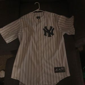 Yankee’s Derek Jeter Jersey